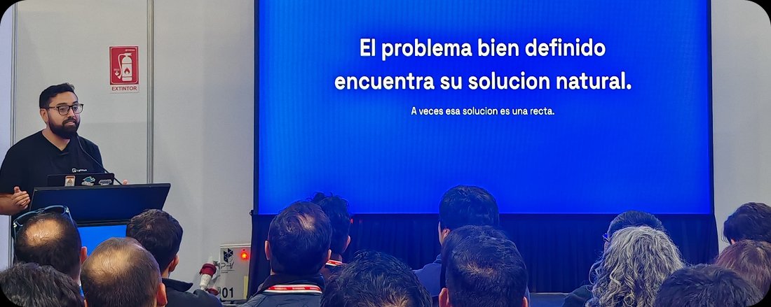 AquaSur 2026 — sala llena durante la presentación de Lythium sobre IA aplicada y el stack tecnológico de agentes